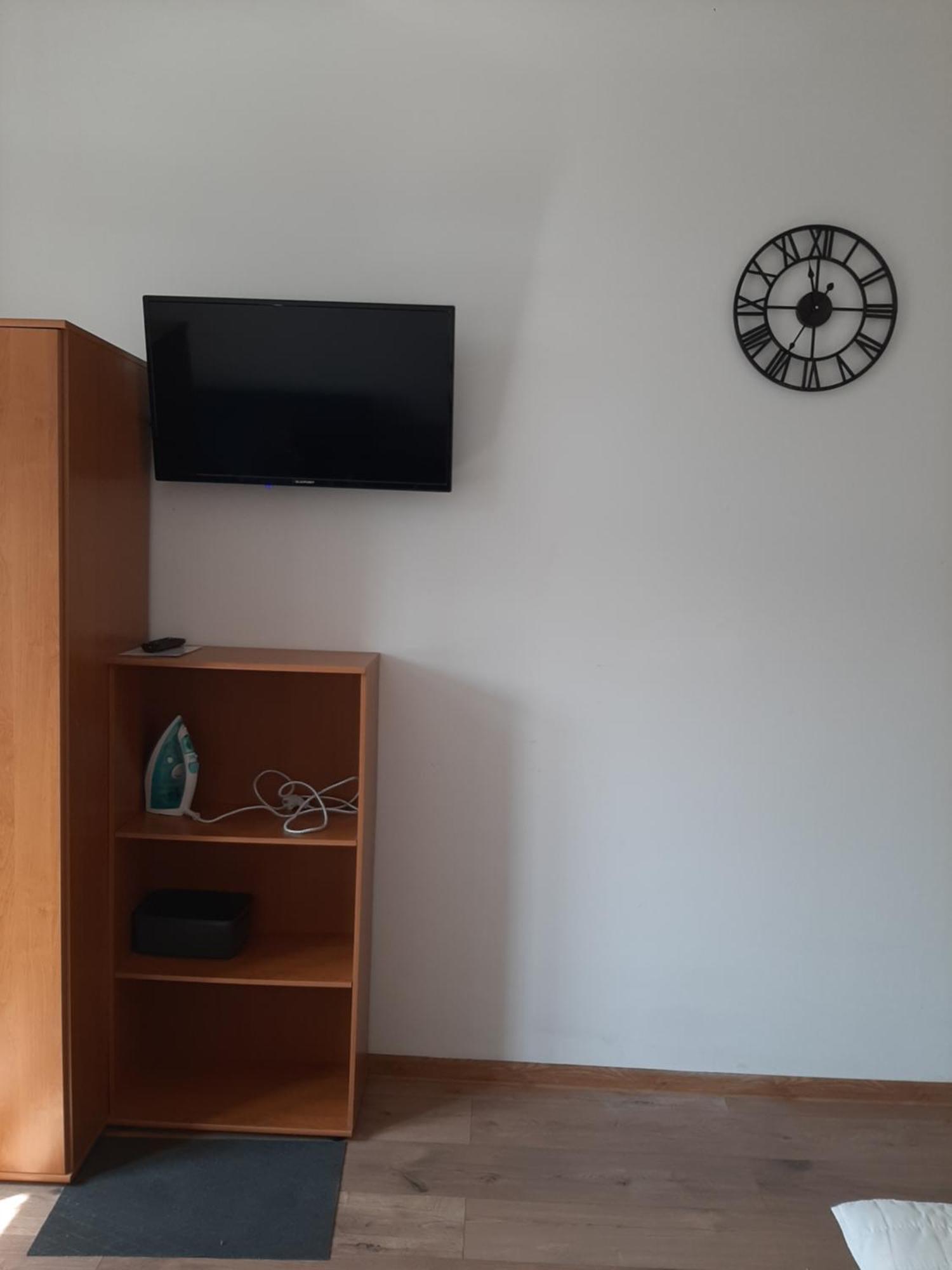 Apartamenty Marco 3-Bis- Przy Dworcu-Stare Miasto-Super Wi Fi Kraków Zewnętrze zdjęcie